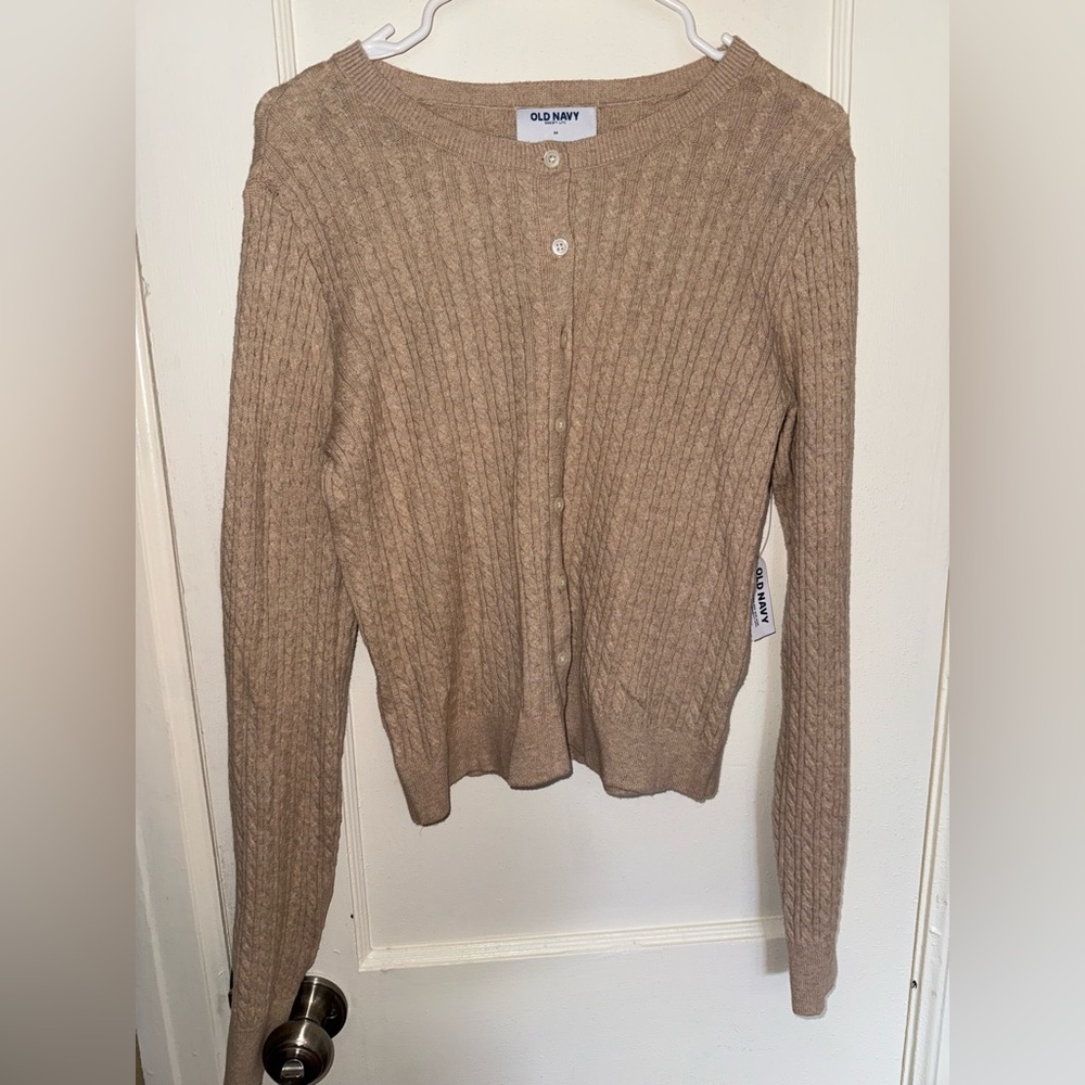 Old Navy Women's Knit Beige Button Down Sweater. NWT. Size M